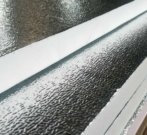 酚醛铝箔复合板风管|铝箔复合板风管
